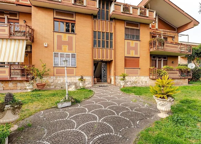 Tsuki House
